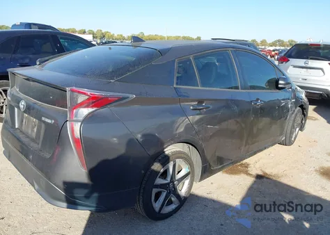2017 Toyota Prius Three Touring z USA, uszkodzony, nr VIN JTDKARFUXH3542687